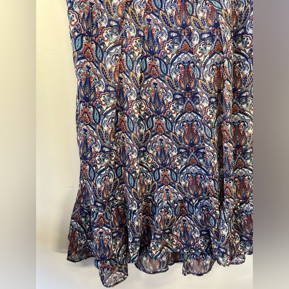 NWOT! Dynamite Paisley Dress - Picture 5 of 9